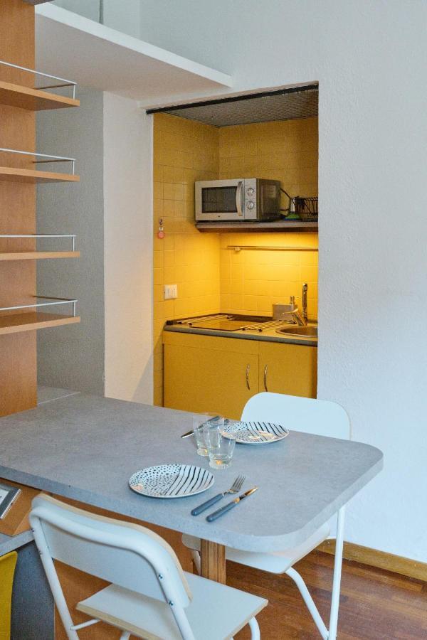 Artist Nadia'S Apartment In Porta Vercellina Milano Dış mekan fotoğraf